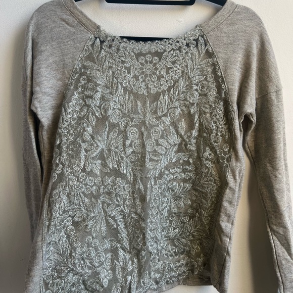 Grey sparkle sweatshirt. - Picture 2 of 4